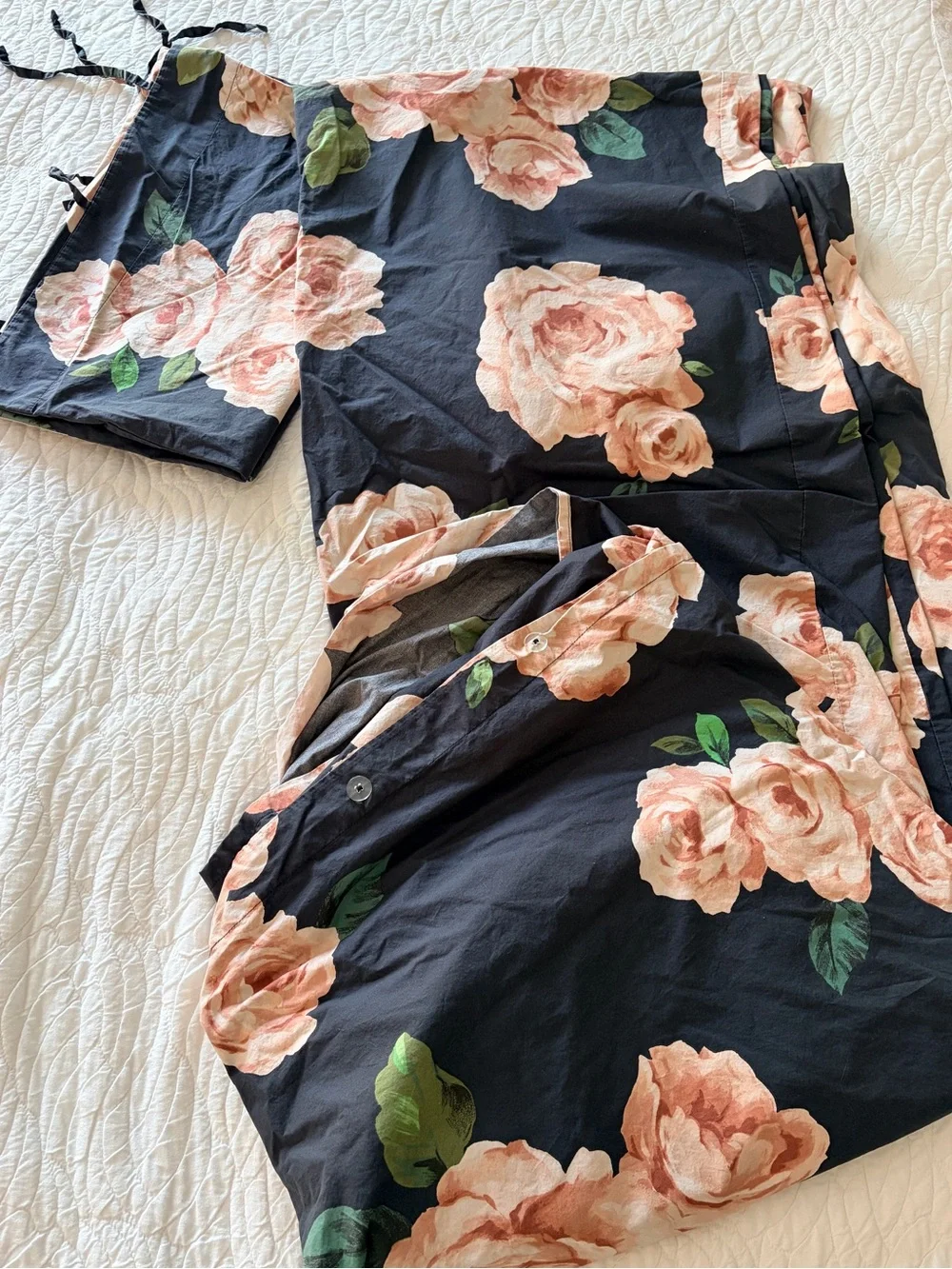 Bed of Roses Duvet Cover - Dark Gray